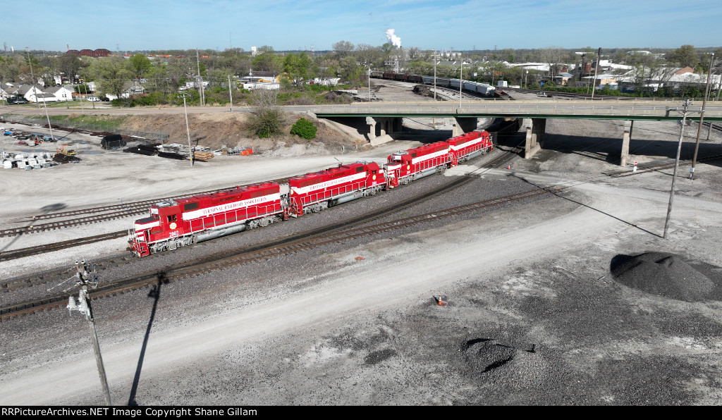 4 Geep 38's work a transfer into Madison IL. 